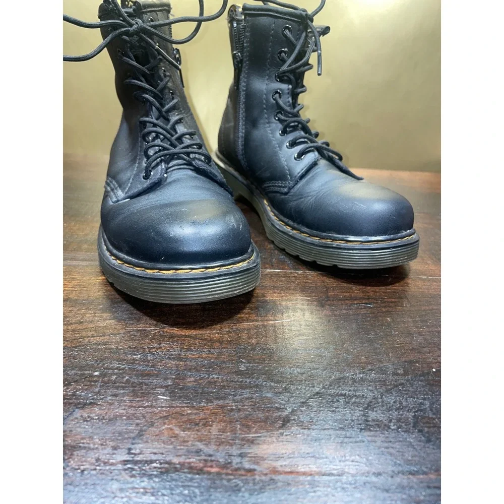 Dr. Martens 1460 Black Leather Lace Up Combat Boots Sz 3‎ Youth